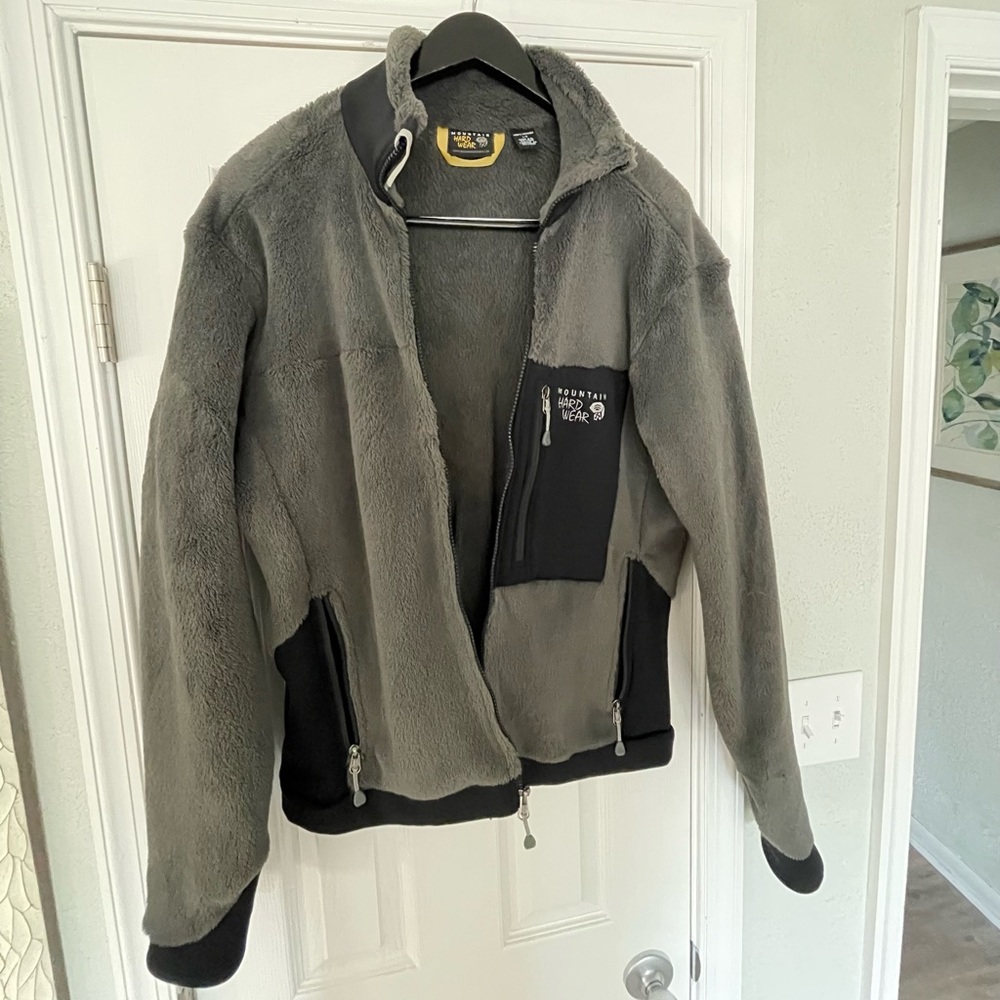 Mountain Hardwear Gray and Black Jacket